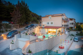  Apartments Villa Matea  Заборицье